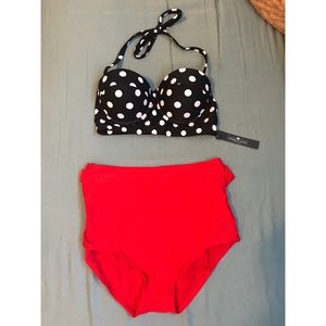 NWT Women’s Vintage Retro Swimsuit